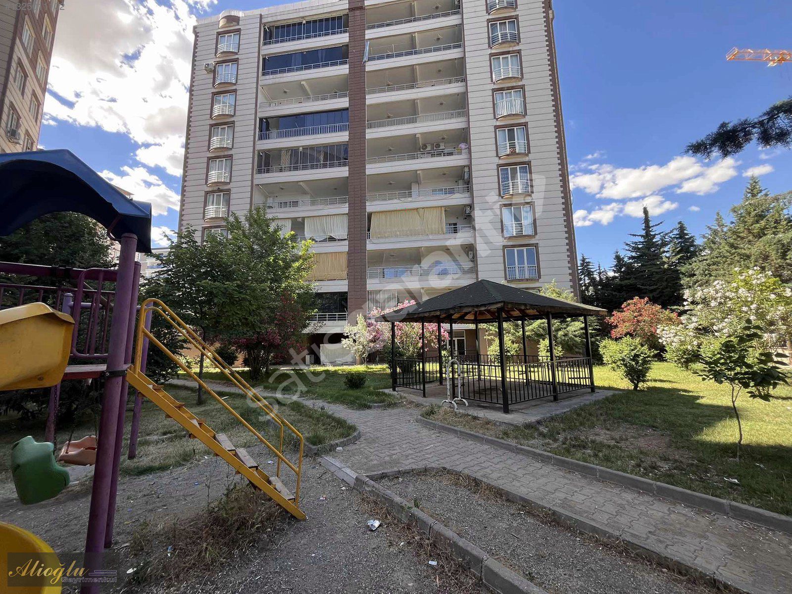 KİRALIK DAİRE AKKONUT 4 sitesi