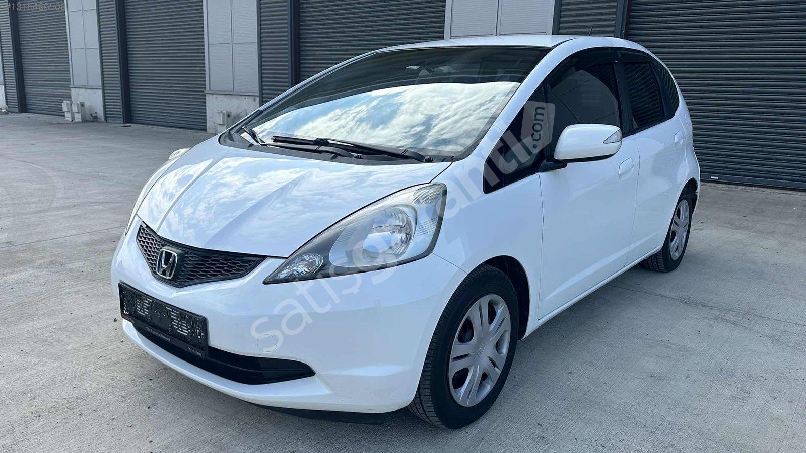 AY OTOMOTİV'DEN JAZZ-DÜŞÜK KM-İLK SAHİBİNDEN