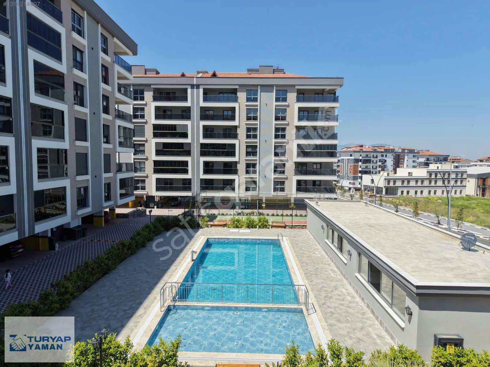 ERGENEKON MAH. 180 M² LÜKS SİTE İÇERSİNDE YÜKSEK KREDİYE UYGUN
