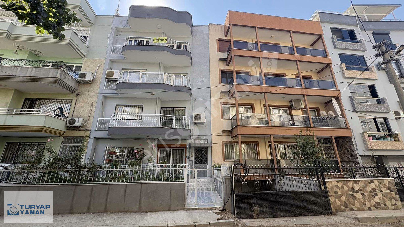 TURYAPTAN CUMHURİYET MAHALLESİ SAMANYOLU SOKAKTA SATILIK 4+1