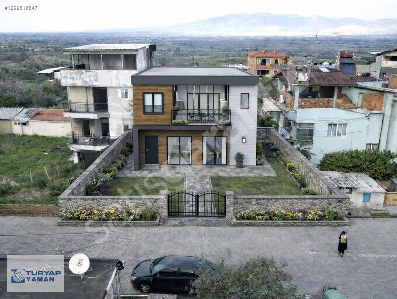 TURGUTLU AVŞARDA SATILIK MÜSTAKİL VİLLA