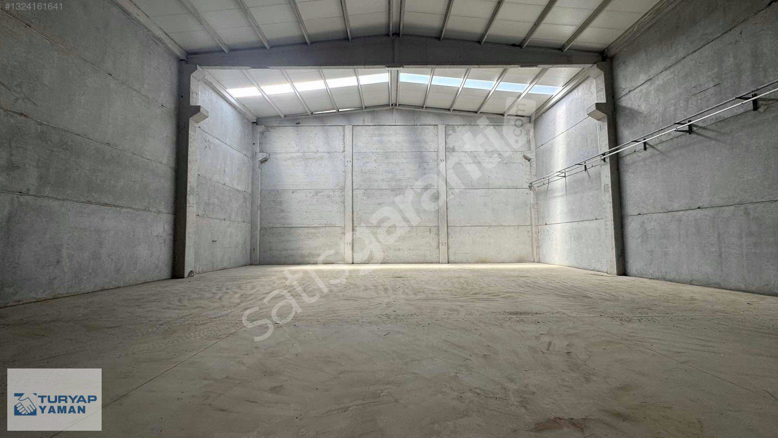 Turgutlu'da satılık 500m² Depo/Fabrika - Site İçinde