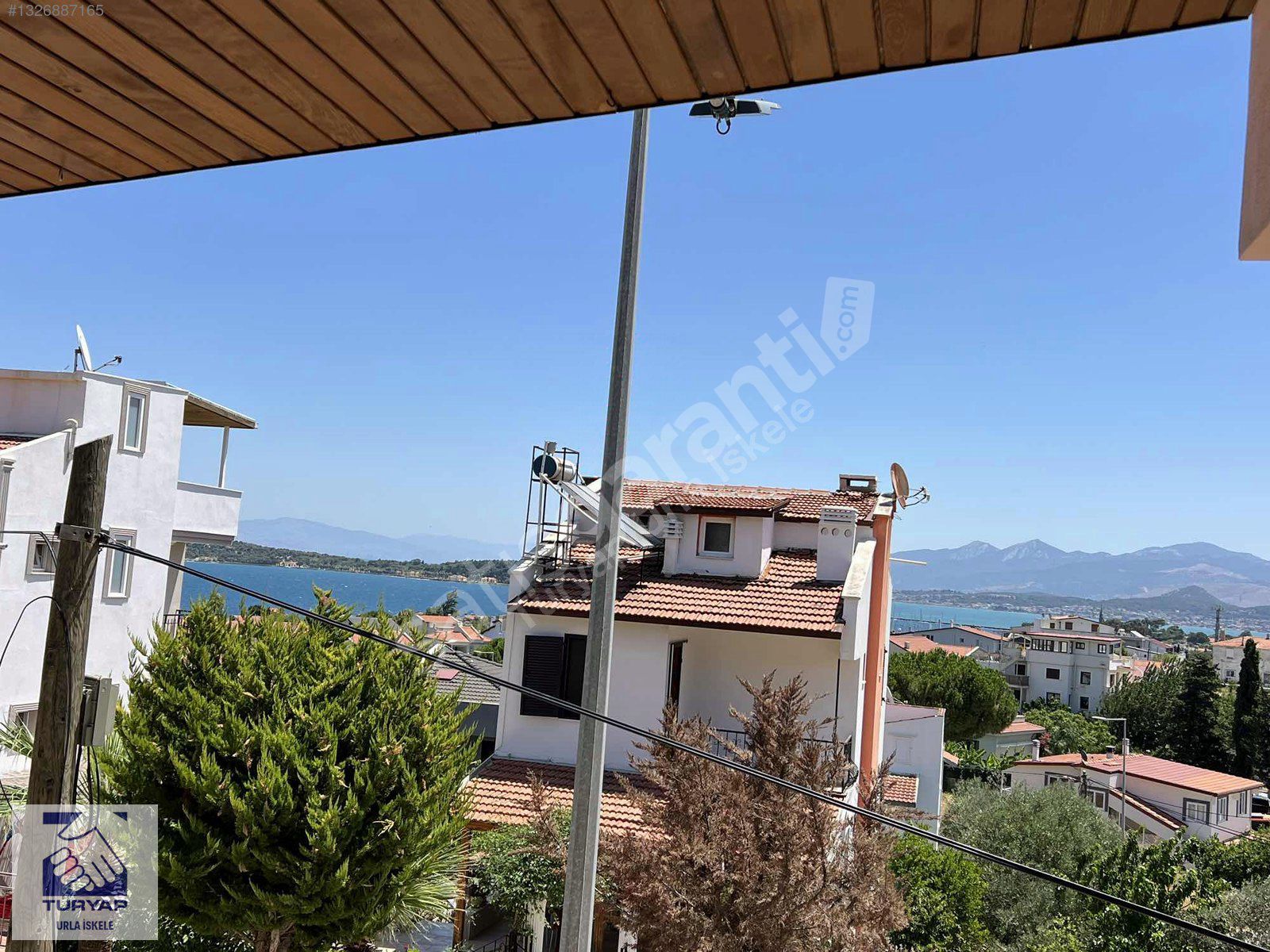 Urla İskelede Full Deniz Manzaralı Eşyalı 4+1 Kiralık Villa