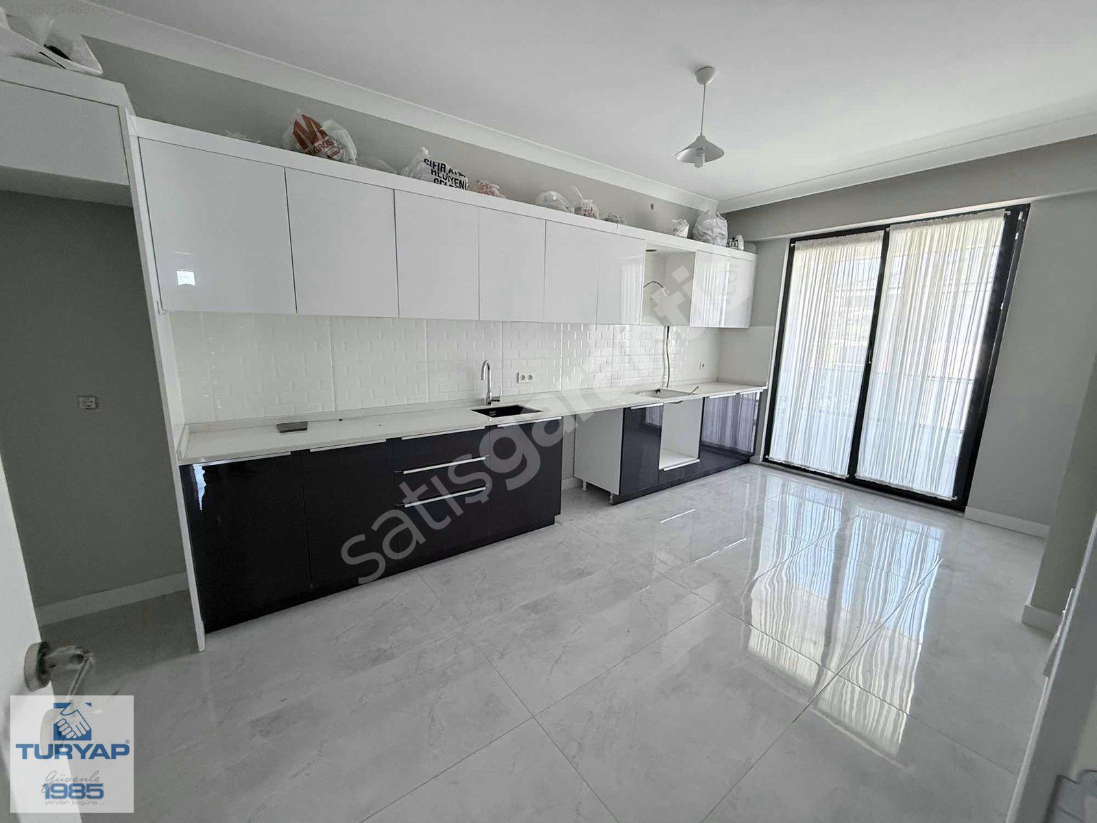 TURYAP TAN HAVUZLU SİTE İÇİNDE KİRALIK 3+1 DAİRE
