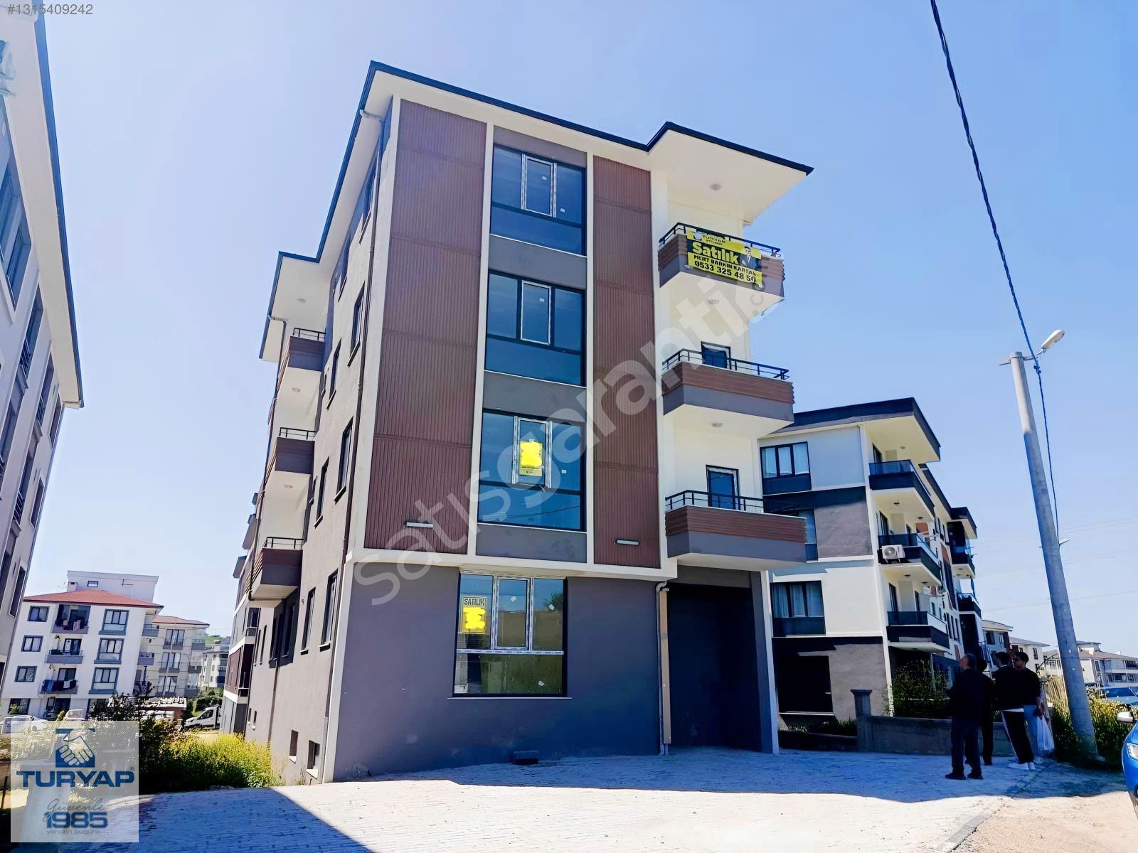Yalova Çiftlikköy Kelebek Çayırı Satılık 3+1