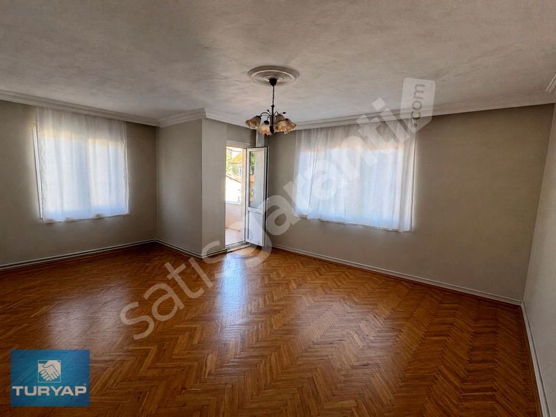 TURYAPTAN YENİYOL CADDESİNDE SATILIK 90M2 2+1 ARAKAT