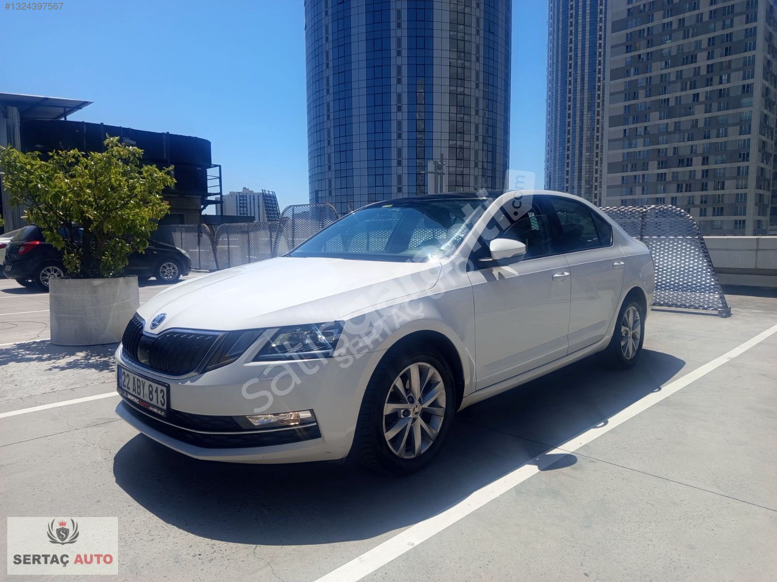 2017 CAM TAVAN SKODA OCTAVİA 1.6 TDI GREENTEC STYLE