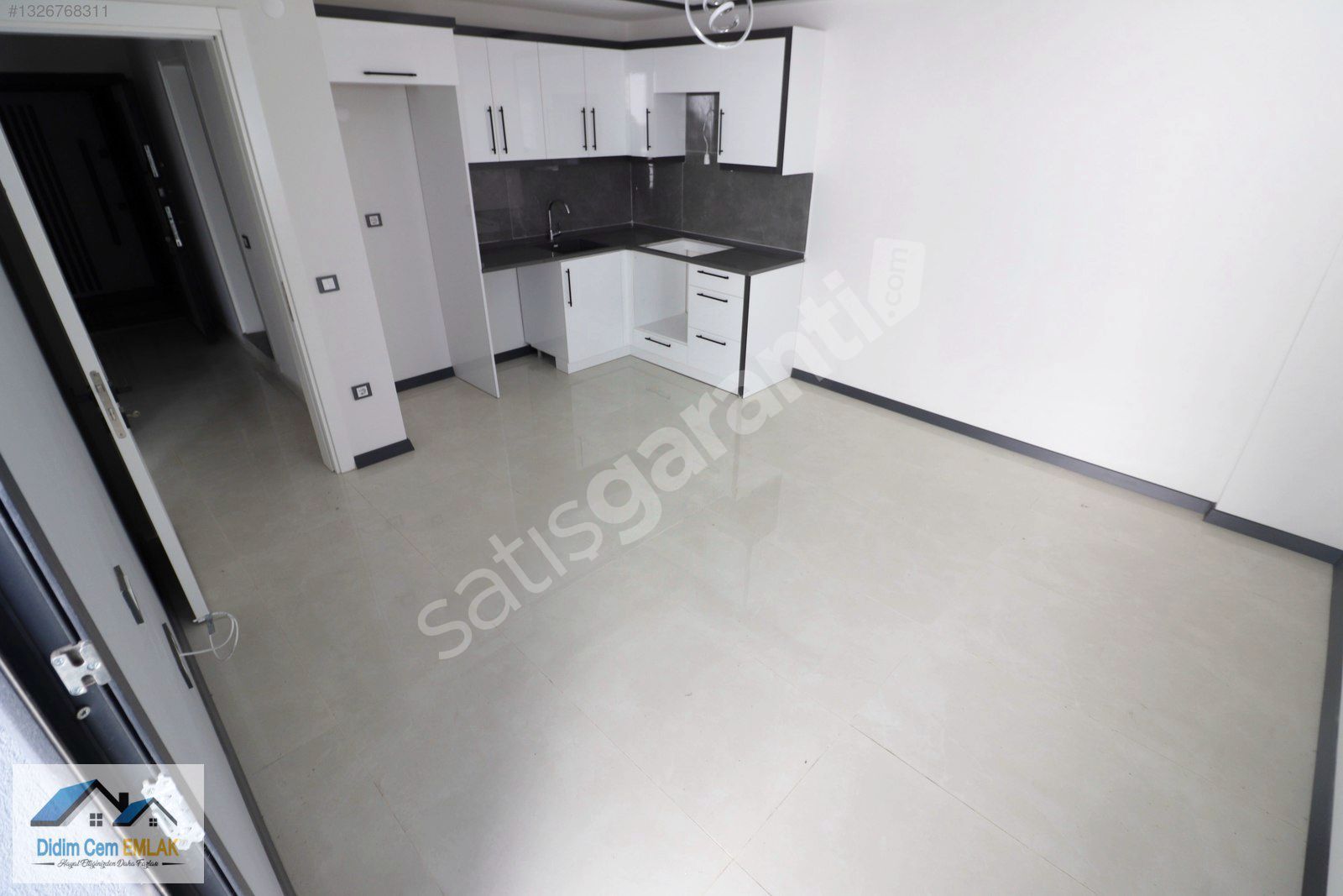 EFELER MAHALLESİNDE ARA KATTA SIFIR KİRALIK 2+1 DAİRE