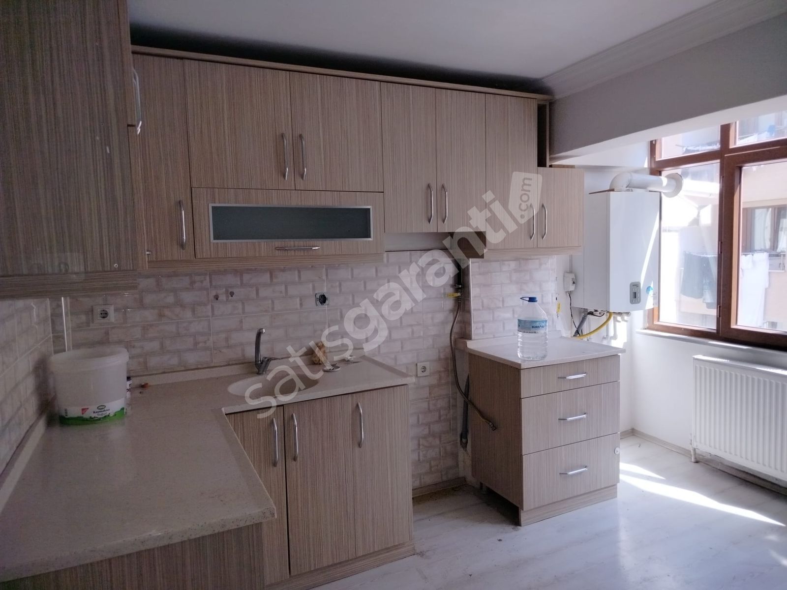 BURSA OSMANGAZİ HACIİLYAS MAH MERKEZİ KONUMDA KİRALIK DAİRE