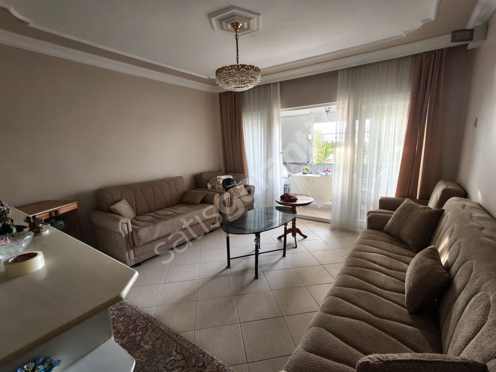 GEMLİK KURŞUNLU IŞIK SİTESİ'NDE ÖZEL PLAJLI, BAKIMLI DAİRE