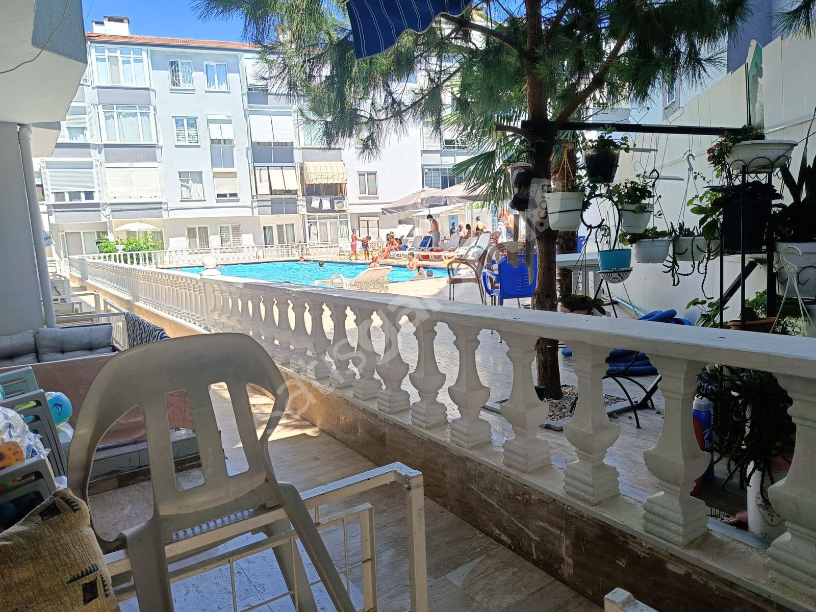 Gemlik Küçükkumla'da Havuzlu Site İçerisinde Satılık Daire