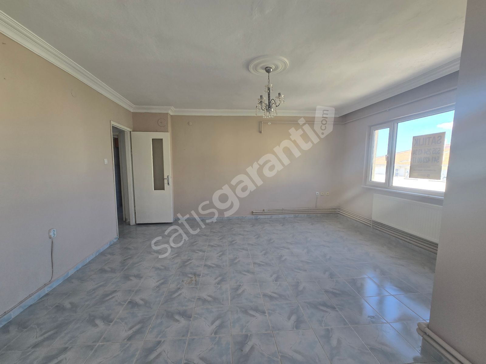 ESENLERDE 1+1 PARASINA 3+1 DAİRE HAN EMLAK OTOMOTİV'DEN