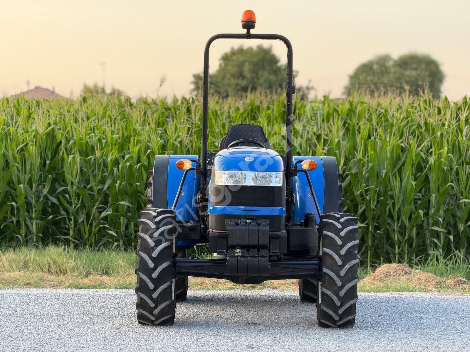 2011 MODEL NEW HOLLAND TT55 BAHÇE ÇEKER