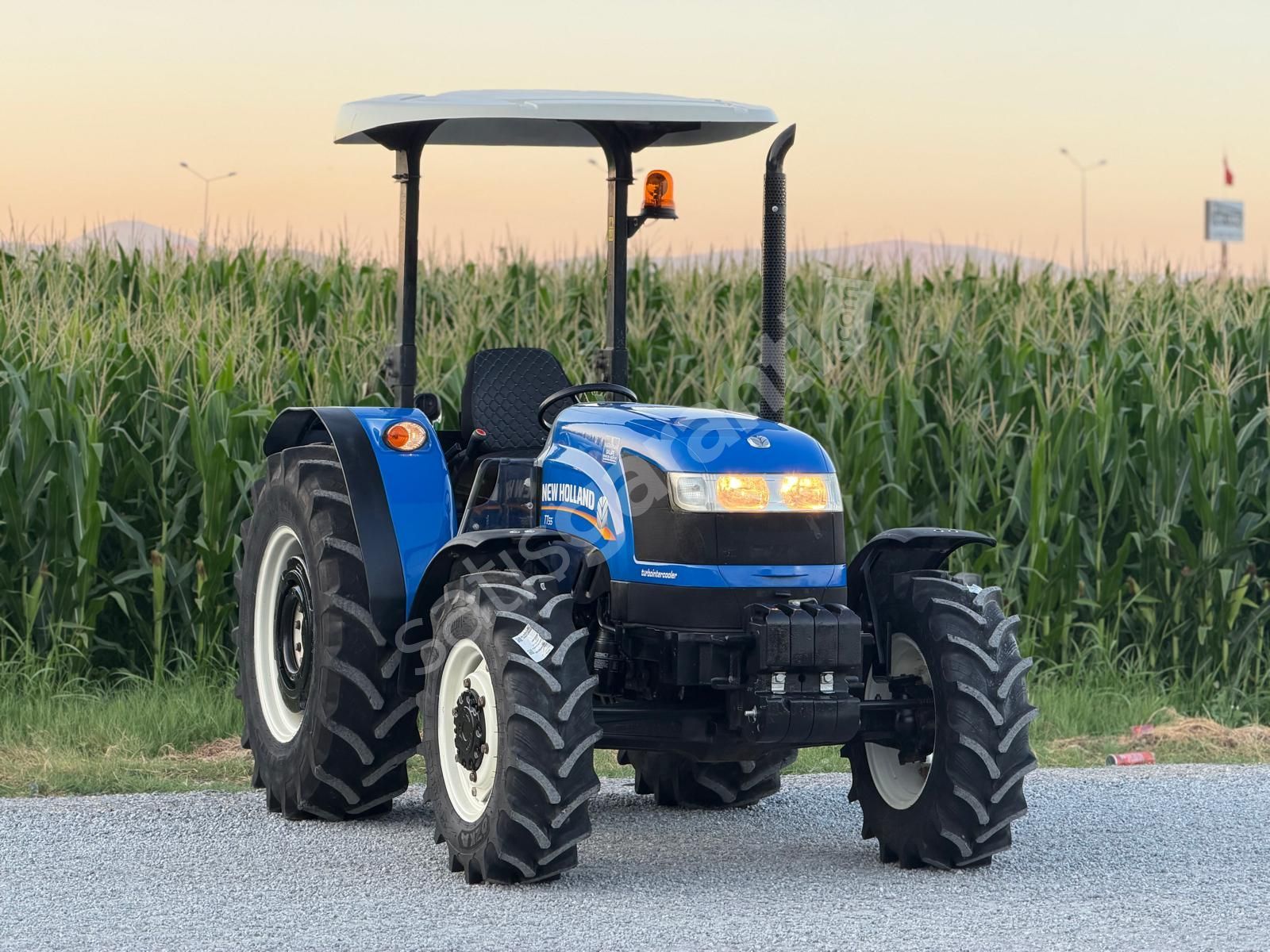 2012 MODEL NEW HOLLAND TT55