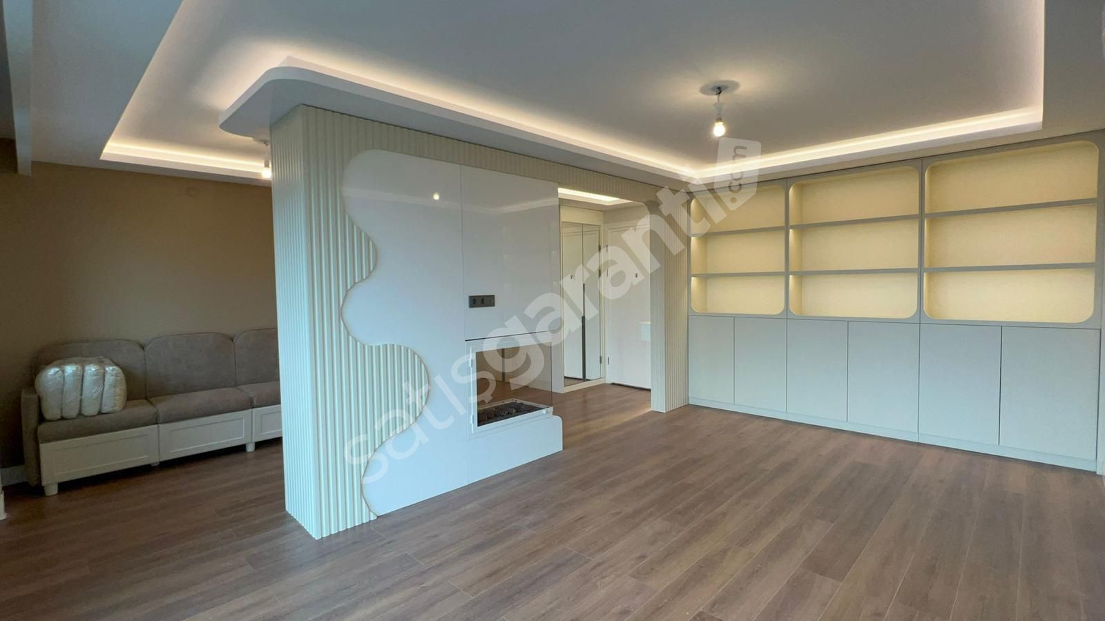 Çengelköy mevsim İstanbul Sitesinde Mobilyalı Çatı Dublex