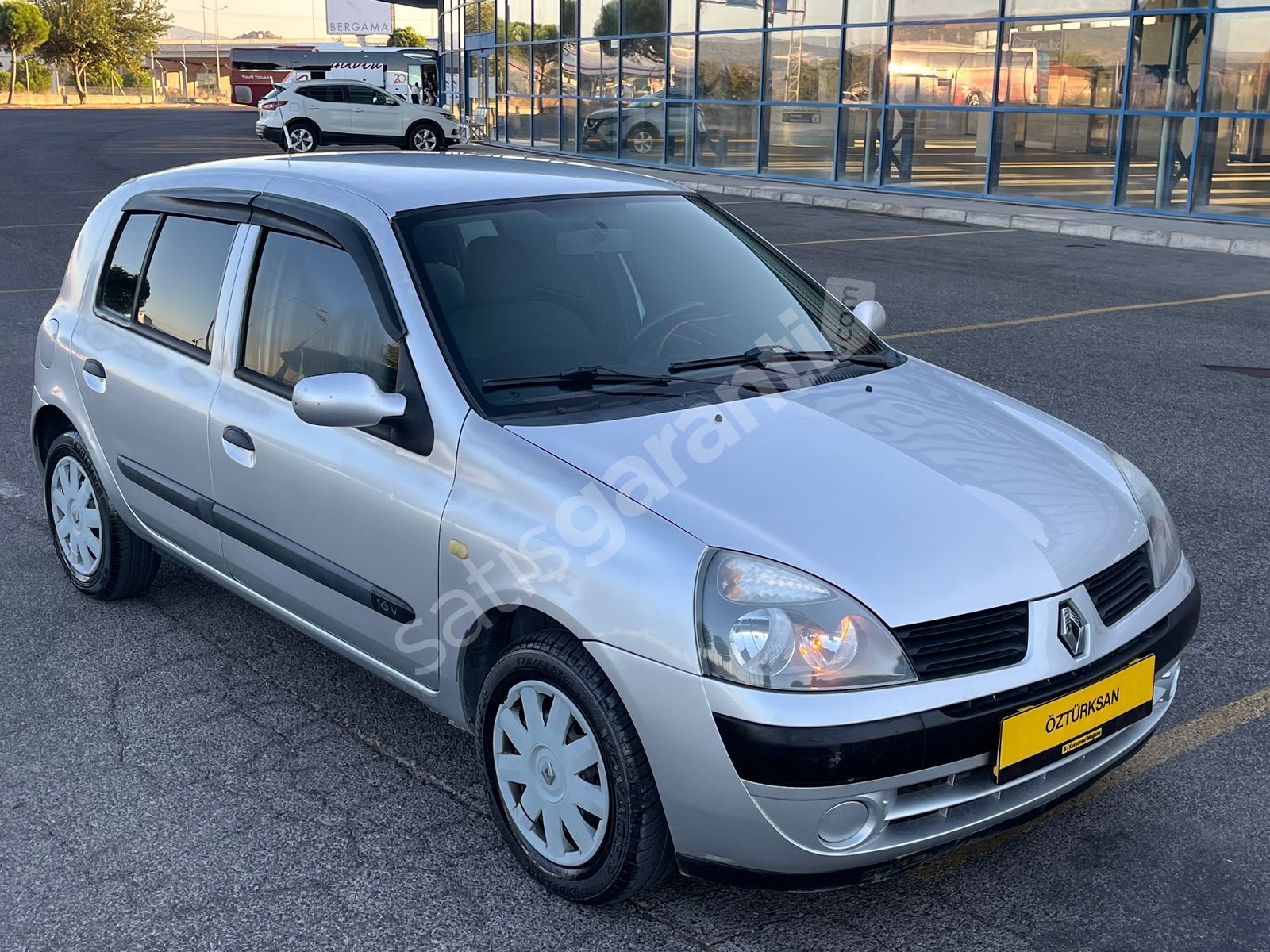 2006 clio