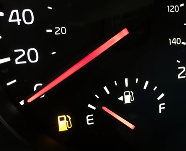 Yakıt Uyarı Işığı Yanması Sonrası Araç Ne Kadar Yol Gidebilir?